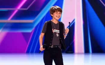 Reed Deming performing during his teenage audition on The X Factor USA.
