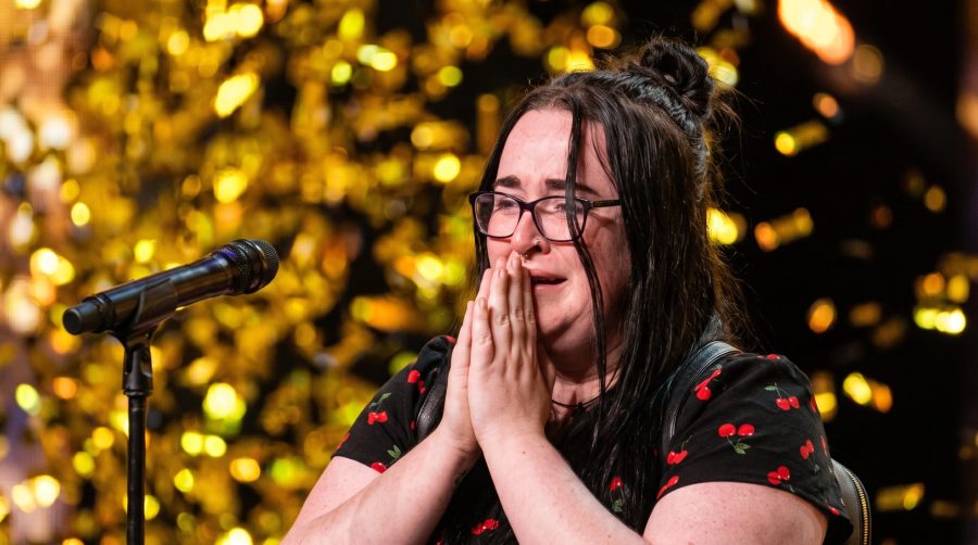 Contestant performing on the America’s Got Talent stage